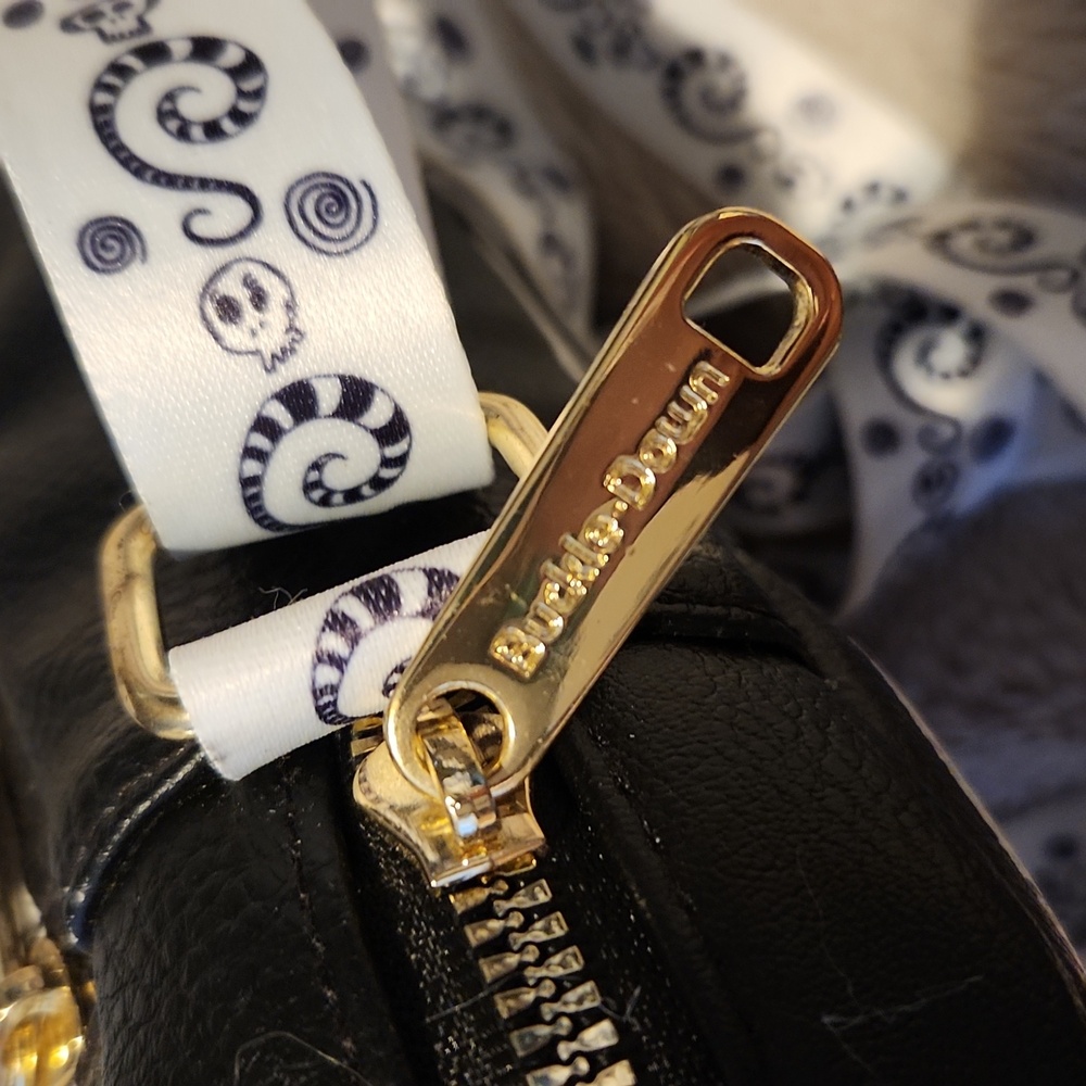 Buckle Down Beetlejuice Black & White Stripe Crossbody Bag - Picture 6 of 11